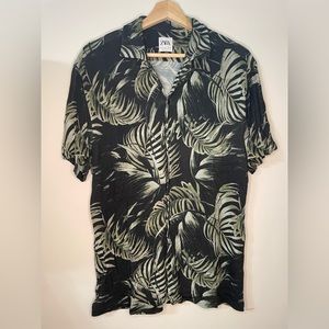Printed palm leaves resort shirt